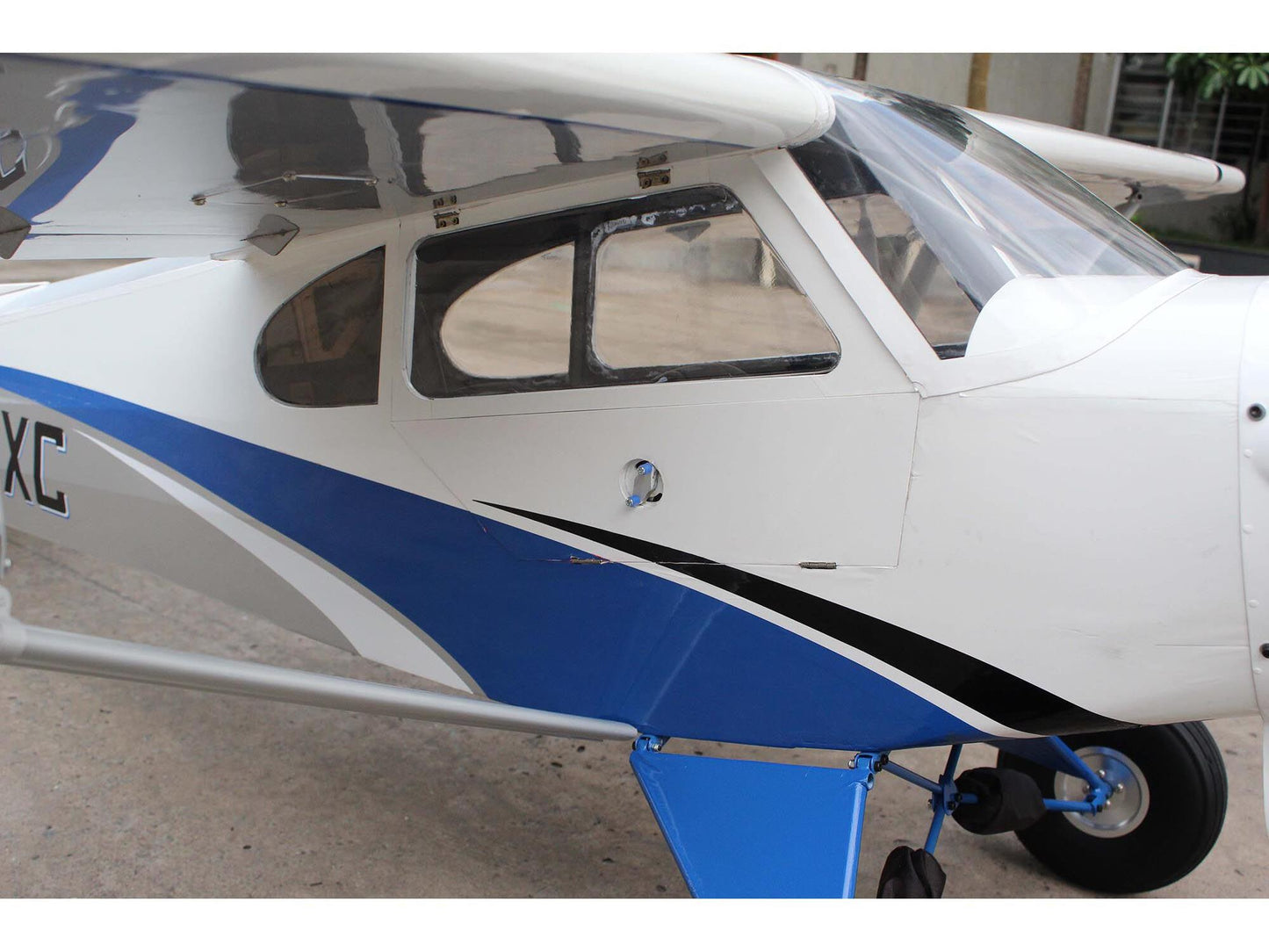 Hangar 9 CubCrafters XCub 60cc ARF RC Plane HAN5260B