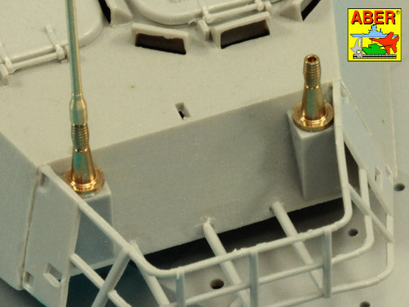 Aber ABRR-44 1:35 Set of 2 VHF NATO Antennae with mount bases