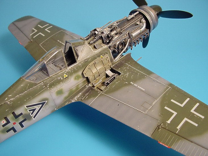 Aires AIRE2025 1:32 Focke-Wulf Fw-190D Gun Bay (Hasegawa/Hobby 2000)
