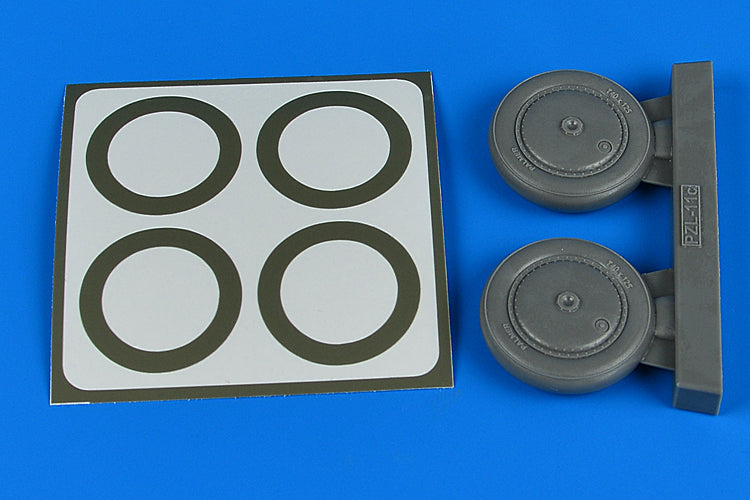 Aires AIRE2249 1:32 PZL P.11c wheels & paint masks