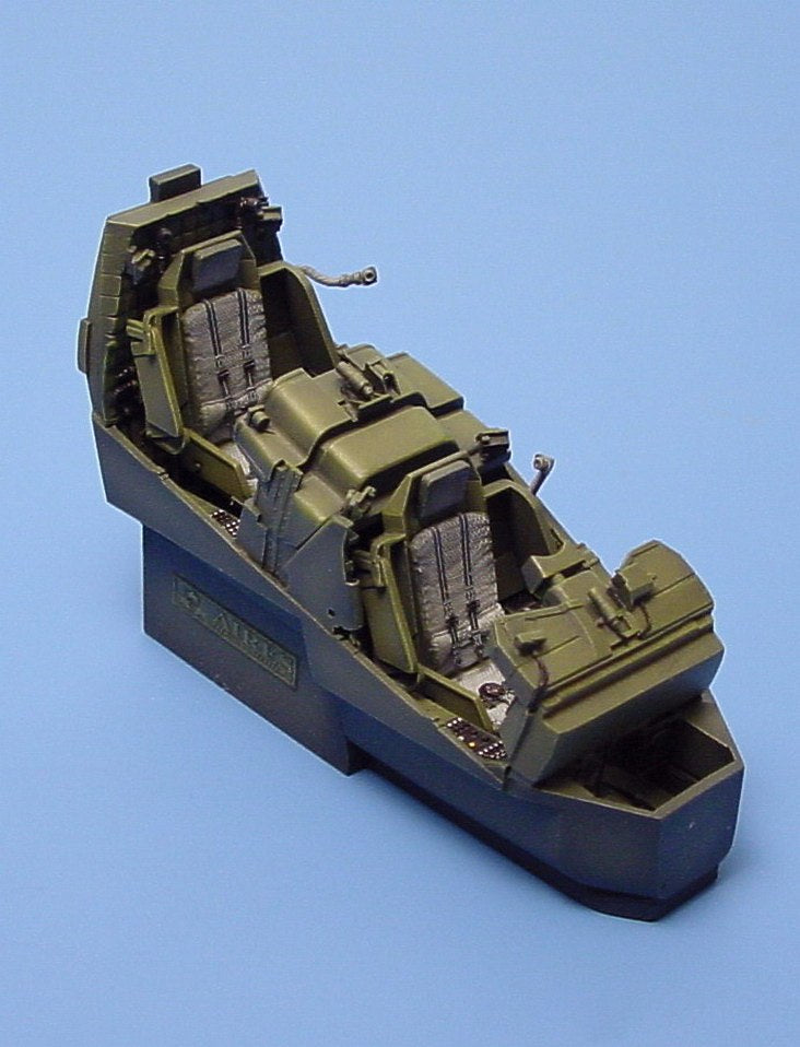 Aires AIRE4137 1:48 Bell/Boeing AH-64D Longbow Apache cockpit