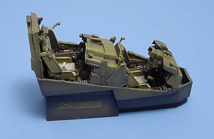 Aires AIRE4137 1:48 Bell/Boeing AH-64D Longbow Apache cockpit