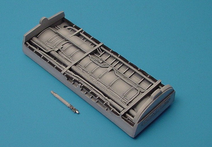 Aires AIRE4172 1:48 Vought F-8E Crusader engine duct bay for use a raised wing