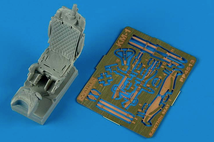 Aires AIRE4513 1:48 KM-1 ejection seat