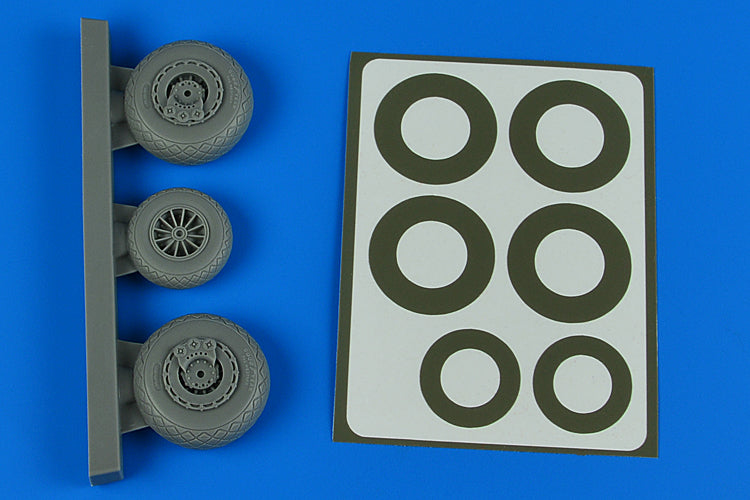 Aires AIRE4873 1:48 Douglas B-26K Invader wheels & paint masks
