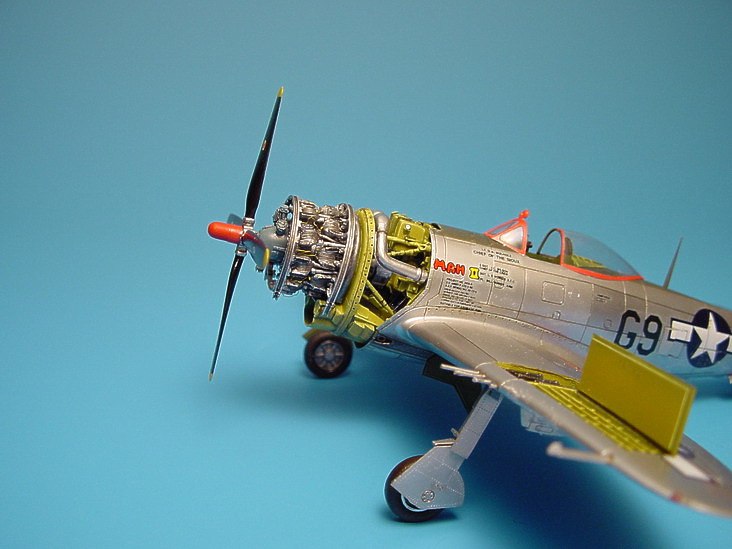 Aires AIRE7039 1:72 Republic P-47D Thunderbolt details