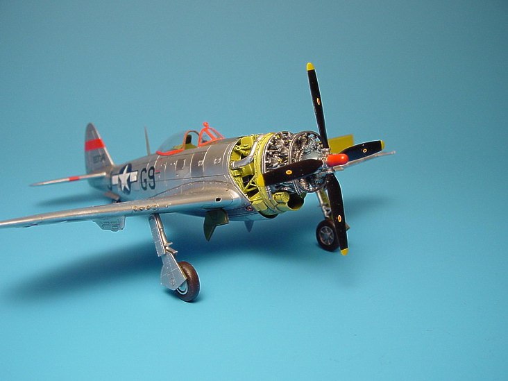 Aires AIRE7039 1:72 Republic P-47D Thunderbolt details
