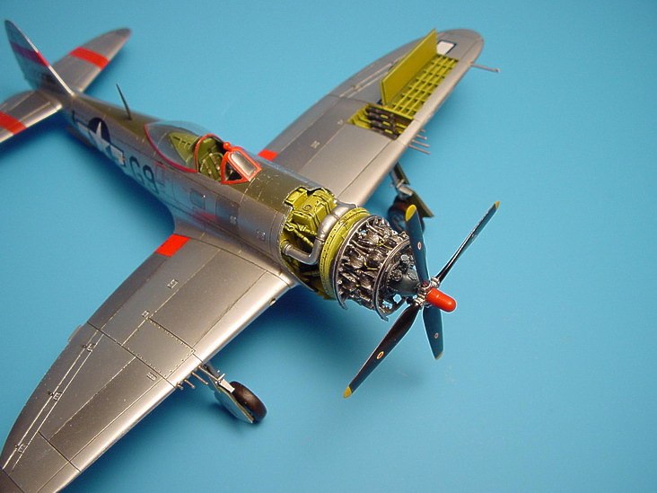 Aires AIRE7039 1:72 Republic P-47D Thunderbolt details