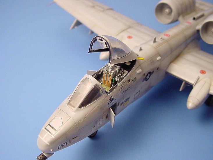 Aires AIRE7090 1:72 Fairchild A-10A Thunderbolt details