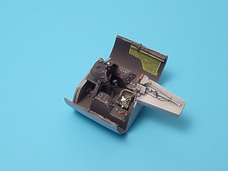 Aires AIRE7094 1:72 Douglas A-1H Skyraider cockpit set