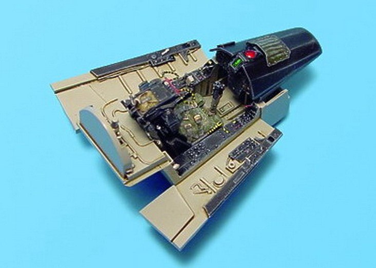Aires AIRE7110 1:72 Vought F-8E Crusader cockpit