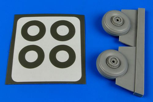 Aires AIRE7316 1:72 Douglas C-47 Skytrain wheels and paint masks