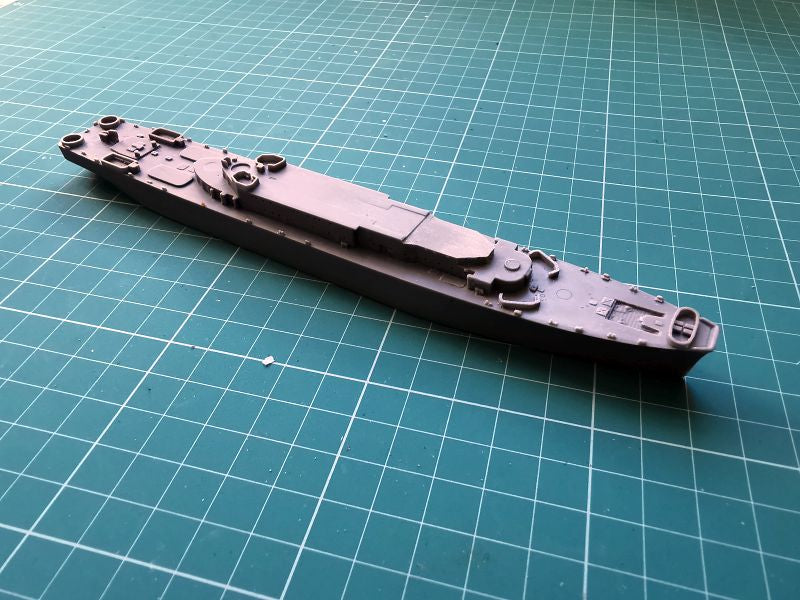 AJM 700-028 USS Monitor 1945 LSV-5 1:700