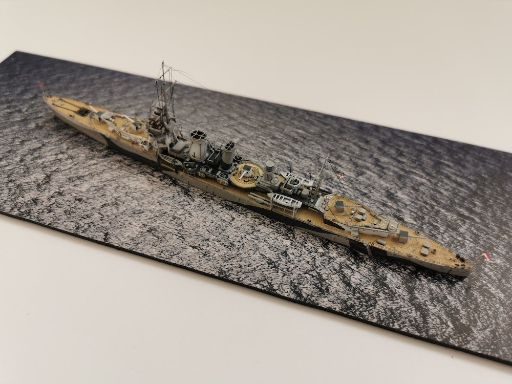 AJM Models AJM700-031 1:700 H.M.S