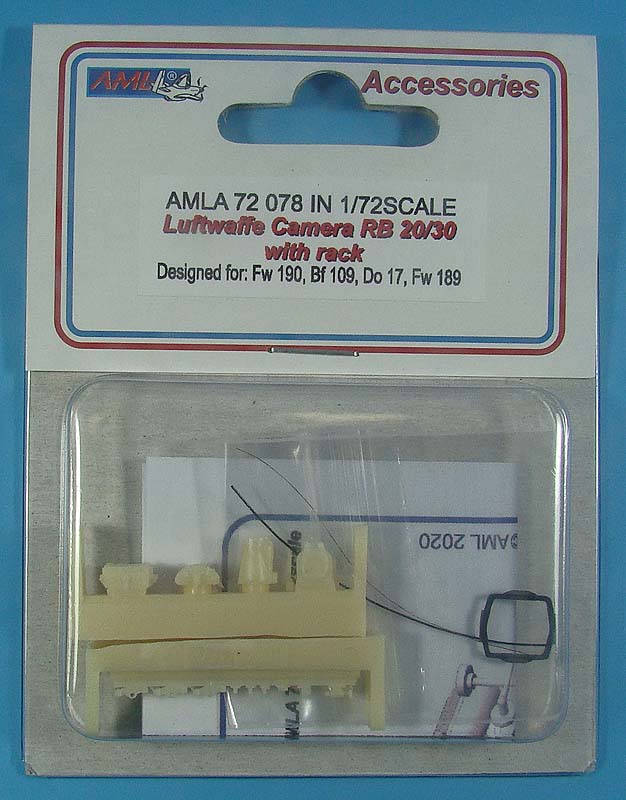 AML AMLA72078 1:72 Luftwaffe Camera RB 20/30 with rack