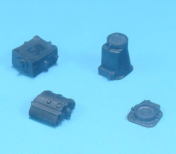 AML A72081 Luftwaffe Camera RB 50/30 for Bf-110 & Fw-189 1:72