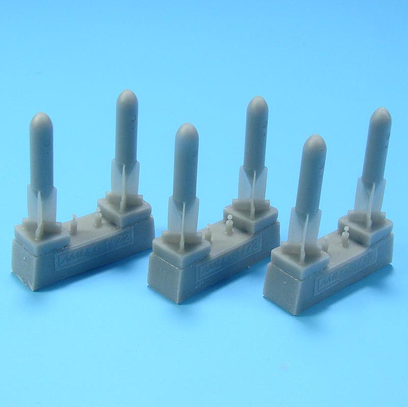 AML AMLA72054 1:72 6 x German bombs SC-50