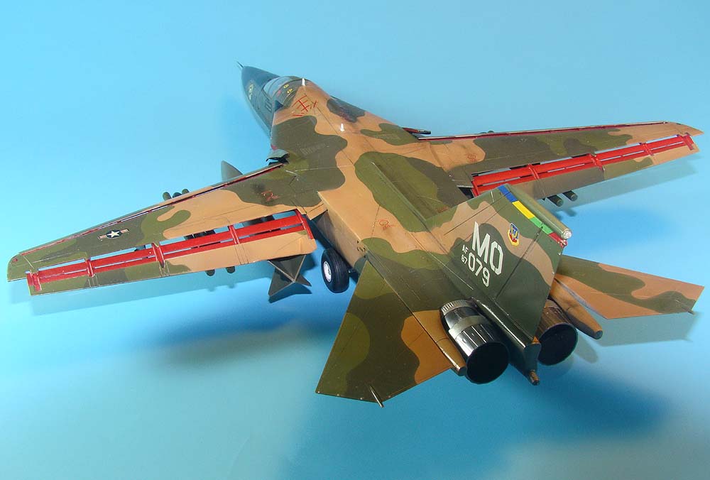 AML AMLM73040 1:72 General-Dynamics F-111A Aardvark camouflage mask