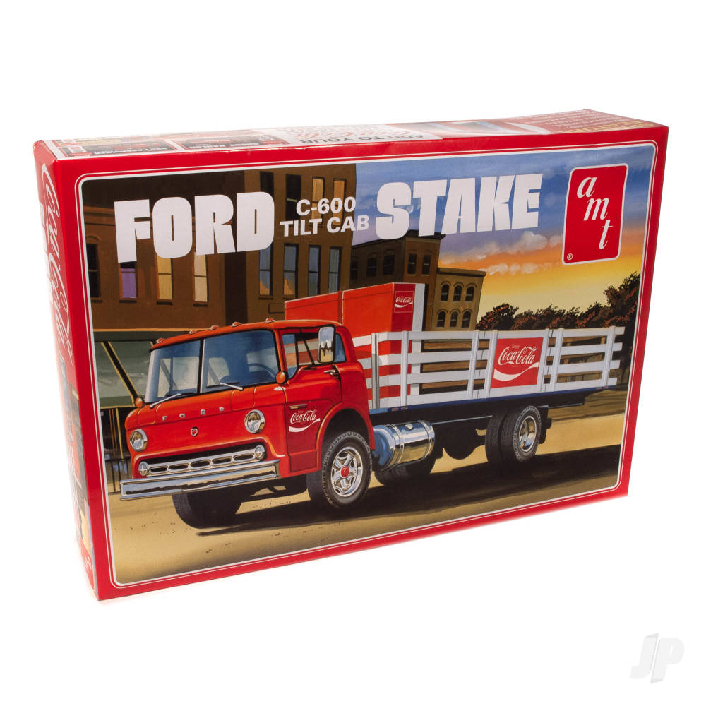 AMT 1147 Ford C600 Stake Bed w/Coca-Cola Machines 1:25 Model Kit