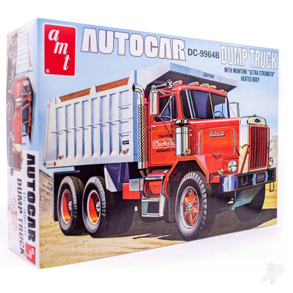 AMT 1150 Autocar Dump Truck 1:25 Model Kit