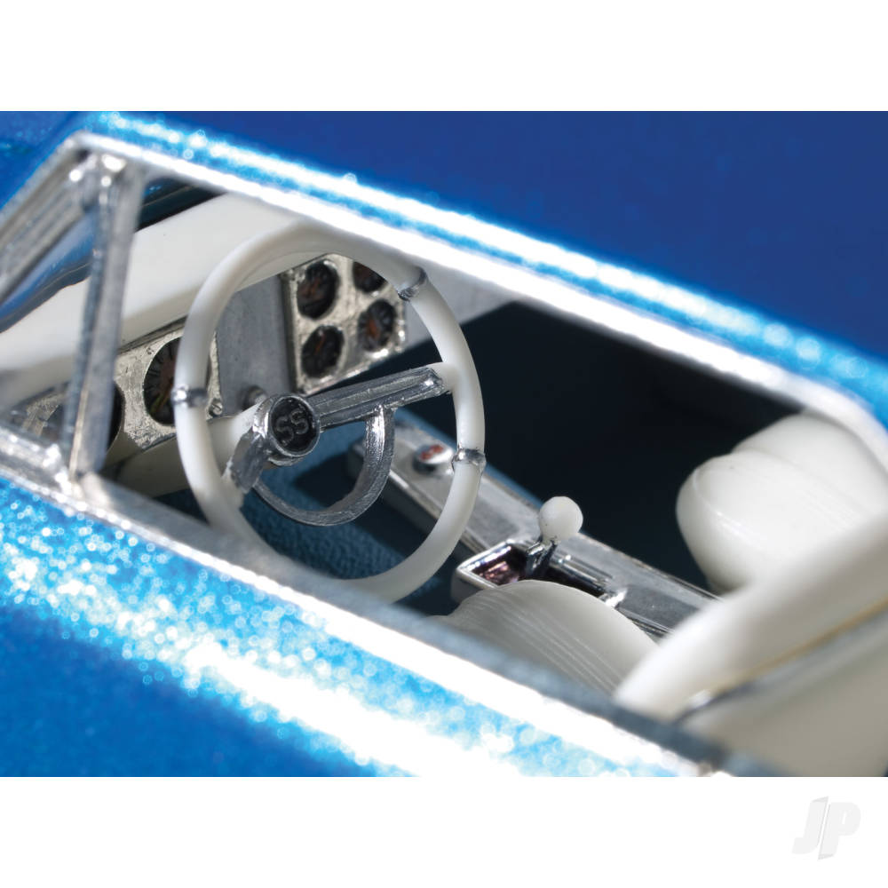 AMT 636 1966 Chevy Nova Pro Street 1:25 Model Kit