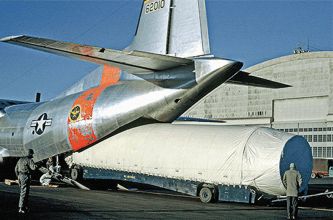 Anigrand 2104 Douglas C-133 Cargomaster Missile Carrier 1:72