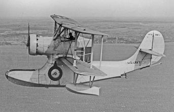 Anigrand 2133 Great Lakes XSG-1 Unorthodox Biplane 1:72