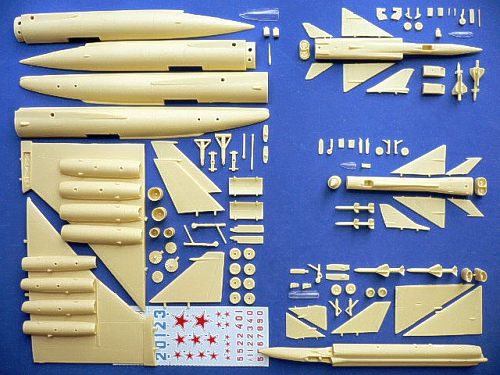 Anigrand Craftswork ANIG4002 1:144 Myasishchev M-50 Bounder