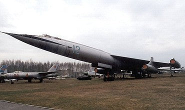 Anigrand Craftswork ANIG4002 1:144 Myasishchev M-50 Bounder