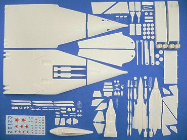 Anigrand 4020 Sukhoi T-4MS VG + MiG Ferret/Blackghost/T-59 1:144