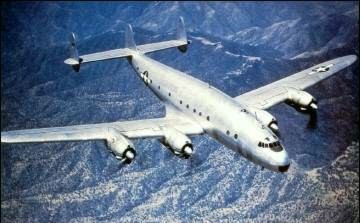 Anigrand 4069 Lockheed C-69 Constellation Troop Transport 1:144