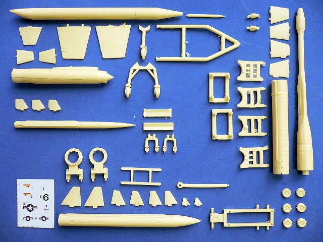 Anigrand 2072 Lockheed X-7/X-17 Aerojet X-8 Bell X-9 Set 1:72