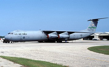Anigrand 2082 Lockheed C-141B Starlifter McChord AFB 1:72