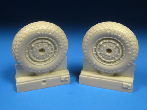 Barracuda Studios BCR24413 1:24 Grumman F6F-6 Hellcat Cross Tread Wheels
