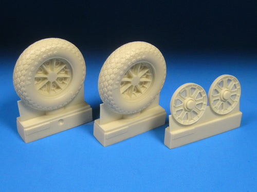 Barracuda Studios BCR24413 1:24 Grumman F6F-6 Hellcat Cross Tread Wheels