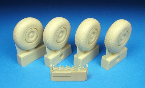 Barracuda Studios BCR32062 1:32 Heinkel He-219A-7 Uhu Diamond Tread Mainwheels