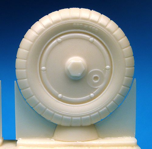 Barracuda Studios BCR32072 1:32