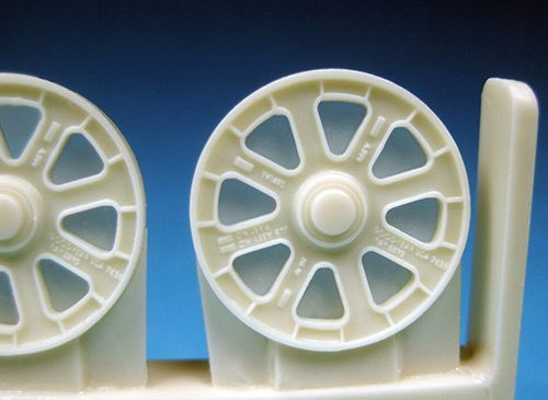 Barracuda Studios BCR32119 1:32 Vought Corsair Grumman Hellcat Wheels