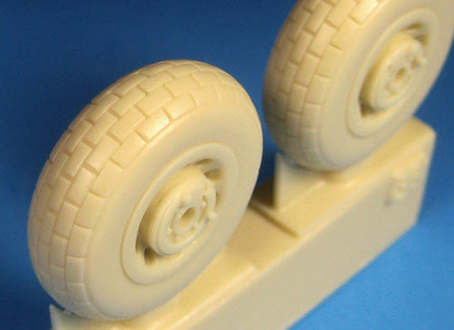 Barracuda Studios BCR32381 1:32 P-51D Mustang Block Tread Mainwheels