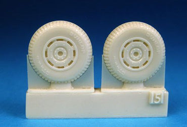 Barracuda Studios BCR48151 1:48 British 4-Slot 32' Mainwheels