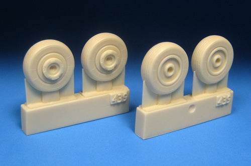Barracuda BCR48439 1:48 Yakovlev Yak-28P Firebar / Yak-28PP Brewer wheels