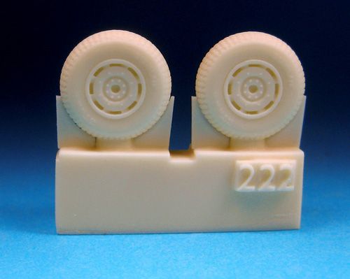 Barracuda Studios BCR72222 1:72 British 4-Slot 32" Wheels