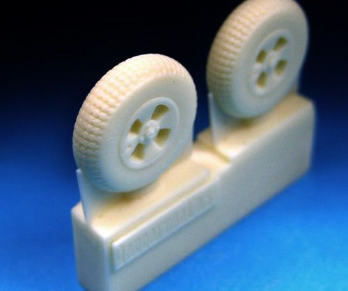 Barracuda Studios BCR72222 1:72 British 4-Slot 32" Wheels