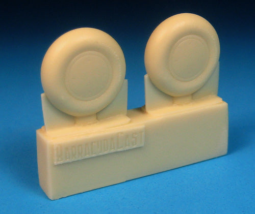 Barracuda Studios BCR72331 1:72 Curtiss P-40B/P-40C Mainwheels with Smooth Tire