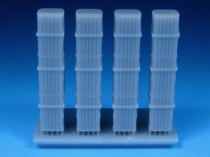 Barracuda Studios BCR72507 1:72 RAF Small Bomb Containers