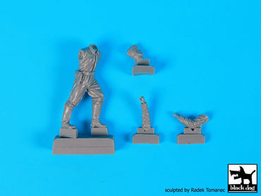 Blackdog BDF32088 1:32 WWII Luftwaffe personal +bomb loader + SC250 bomb