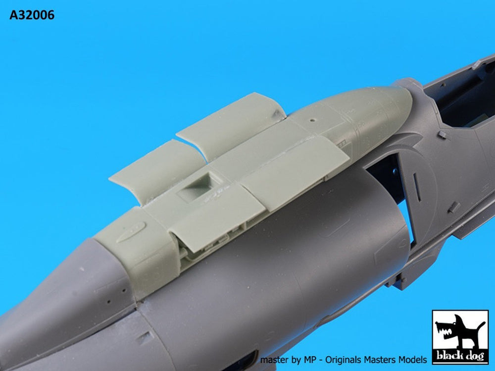 Blackdog BDOA32006 1:32 Douglas A-4E Skyhawk spine electronic + tail