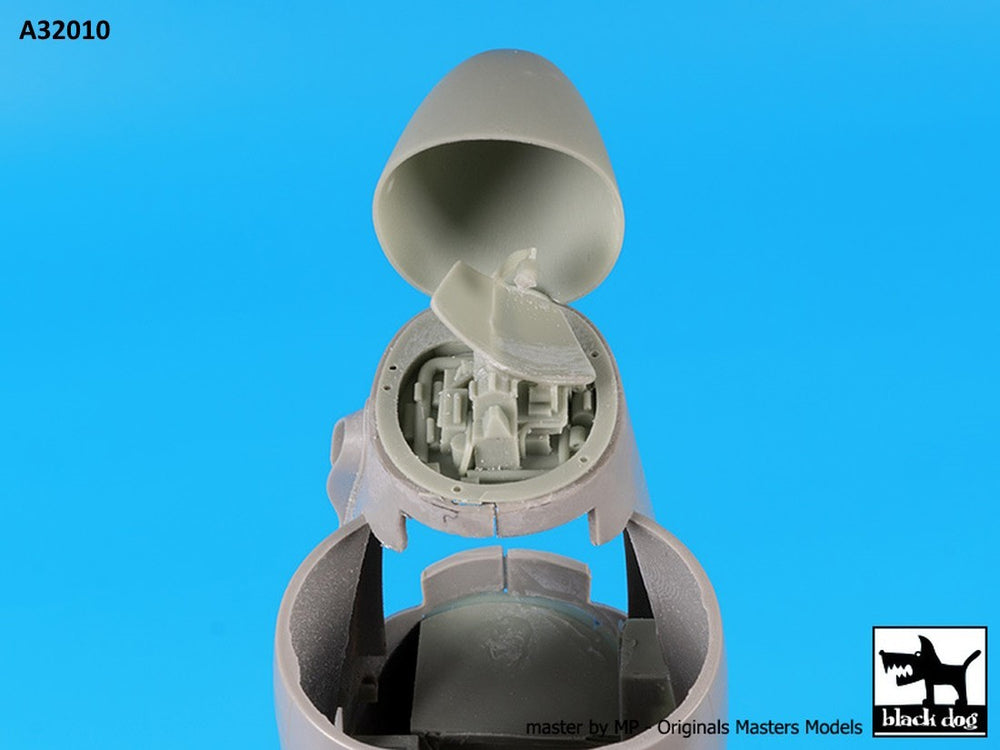 Blackdog BDOA32010 1:32 LTV A-7D/A-7E Corsair II radar + electronics+wheel bays