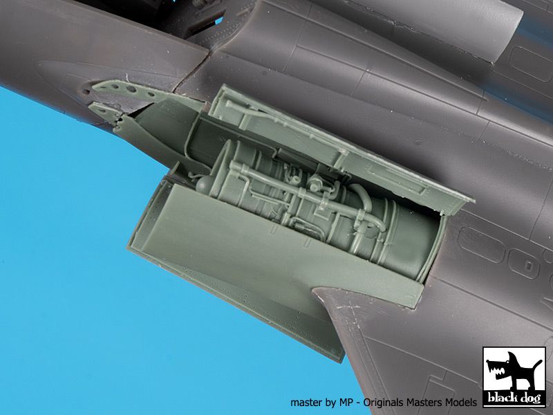 Blackdog BDOA48182 1:48 Blackburn Buccaneer left engine