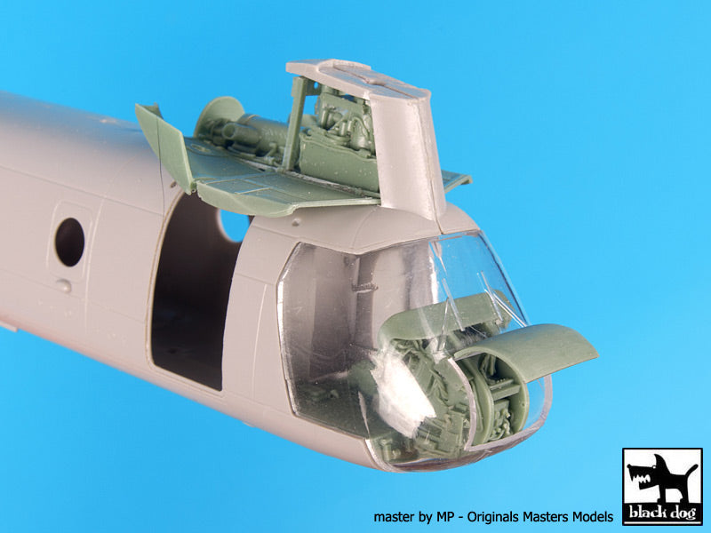 Blackdog BDOA72067 1:72 Boeing CH-46D Sea Knight Front engine + cockpit